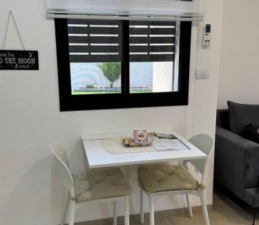 HaGoshrim Cabin | Blissful Retreat at צימר פסטורלי בהגושרים - Rated 9.5
