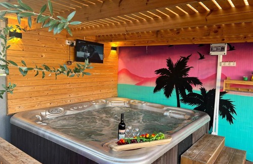 Ashkelon House | Relaxing Getaway at צימר LAVI with Pool and Family Fun