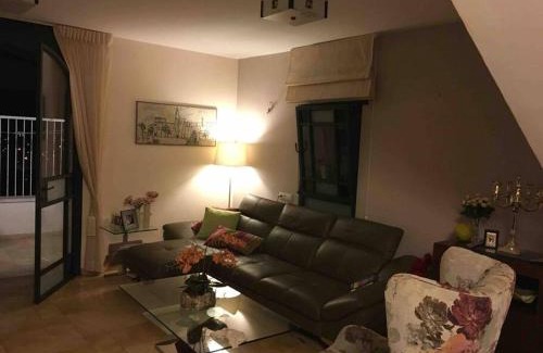 Jerusalem Villa | New Cozy Cottage in Central Beit Hagan with Scenic Views