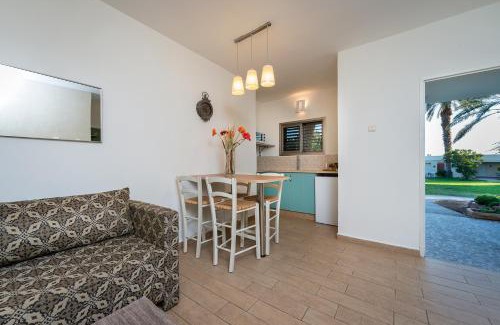 Hevel Eilot Hotel | Cozy Eilot Kibbutz Country Lodging with Ocean Views
