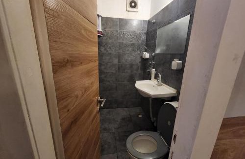 Kiryat Motzkin Apartment | Experience Exceptional Room Service in Our Cozy Hotel