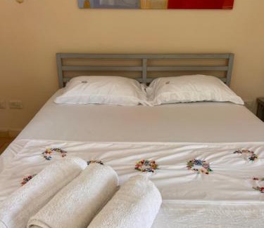 Malkiya Apartment | Peaceful Retreat at שלווה בהר - Guest Rated 9.6/10