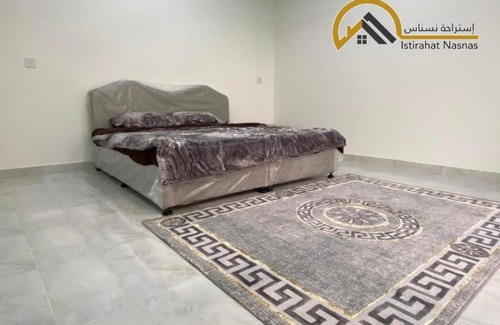 Ash Sharqiyah North Governorate Ski Chalet | Discover أستراحة نسناس: Family-Friendly Stay with Pool
