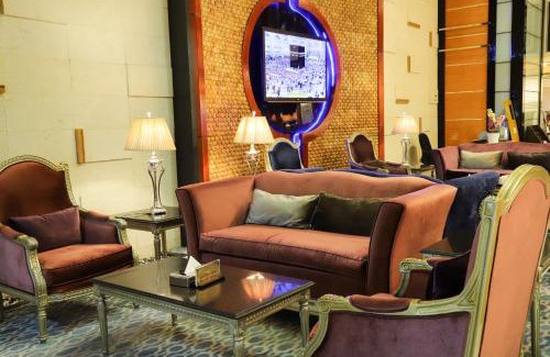 Taif Apartment | Discover Ofoq Al Raha Hotel Apartment: Rated 8.8/10 with Pool