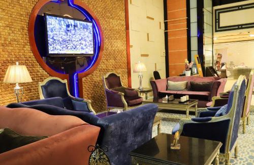 Taif Apartment | Discover Ofoq Al Raha Hotel Apartment: Rated 8.8/10 with Pool