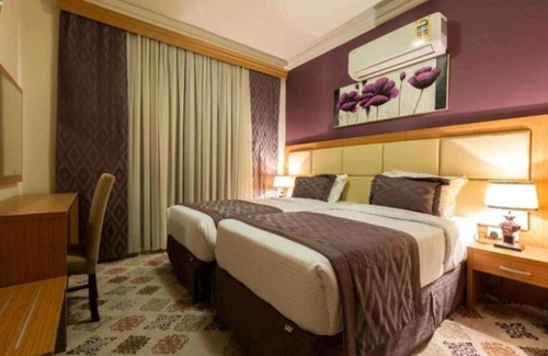 Mecca Apartment | Delightful Abraj Al-Tilal: Family-Friendly Retreat Awaits