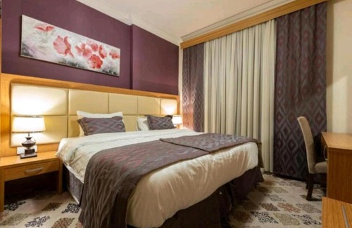 Mecca Apartment | Delightful Abraj Al-Tilal: Family-Friendly Retreat Awaits