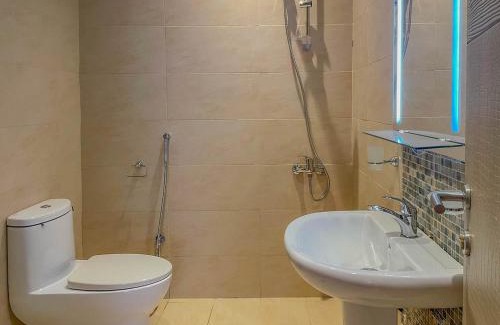 Al Aziziyah Hotel | Explore Arjan Park Hotel: Family-Friendly & Accessible Stay