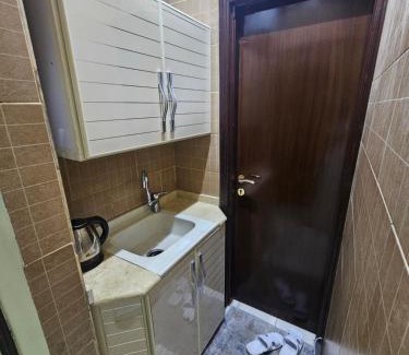 Jomaiza Apartment | استديو بغرفتين مريحه وجديده