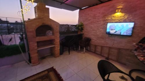 Bulaq ad Dakrur Apartment | Stylish Studio with Oceanfront Rooftop Terrace