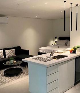 Al Aziziyah Apartment | استديو مودرن