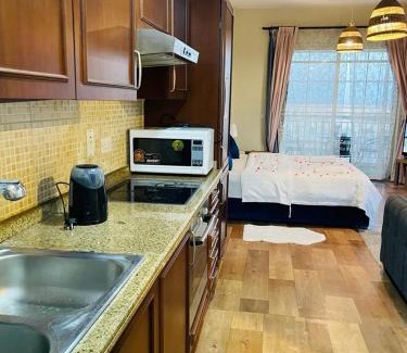 Bay La Sun Apartment | Marina Studio 1: Scenic Ocean Views with Pool Access