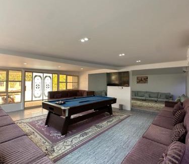 Falaj al Moalla House | Experience استراحة الخيالة: Oceanfront Bliss Awaits You