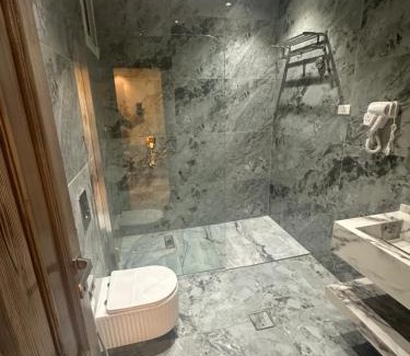 Taif Hotel | Discover Al Awael Furnished Units: Pet-Friendly Retreat