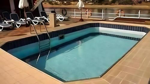 Maadi Hotel | الباخرة نايل كروز