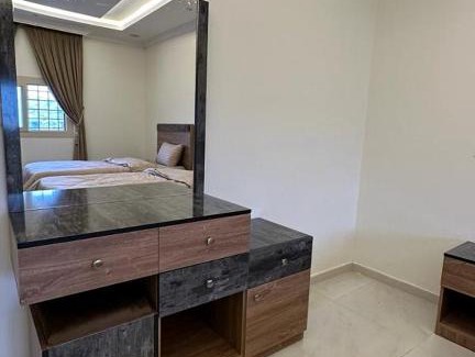 Al Namas Apartment | البزواء: Family-Friendly Retreat in a Private Setting