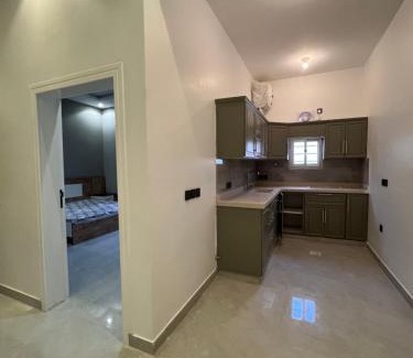 King Faisal Military City Apartment | Discover البنفسج سكوير: Family-Friendly & Accessible Stay