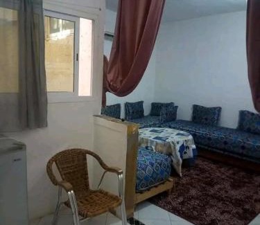 Sidi Harazem Apartment | Family-Friendly Retreat at السخينات for Unforgettable Stay