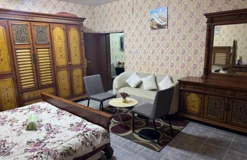 Al Hili Apartment | Discover العين الهيلي مصباح ب 5: Family & Pet Friendly Stay