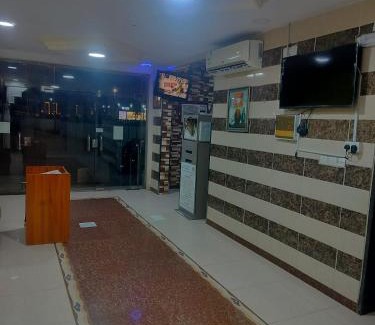 Jizan Apartment | Family-Friendly العيرى للشقق المخدومه جازان 1 Awaits You