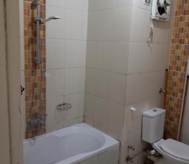 Al-Muntazah Apartment | Discover المعمورة الشاطيء: Family-Friendly Beach Escape