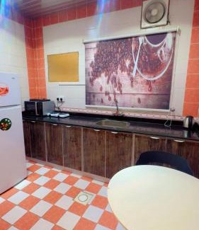 Al Aziziyah Apartment | المكان الراقي للشقق المخدومة 2