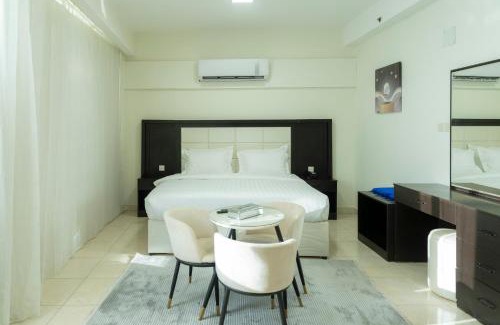 Unaizah Hotel | اونيسن البري للشقق الفندقية