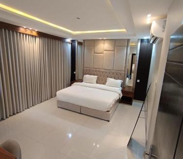 Al Aziziyah Apartment | ايفان للشقق المخدومة 2