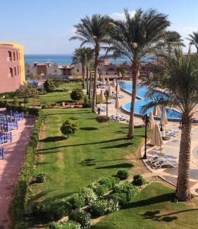 Zafarana Apartment | Discover Porto South Beach: Pet-Friendly Retreat in Ain Sokhna