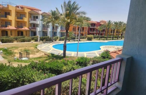 Marsa Matruh Apartment | Family-Friendly Getaway at بورتو مطروح الهانى - Rated 9.5
