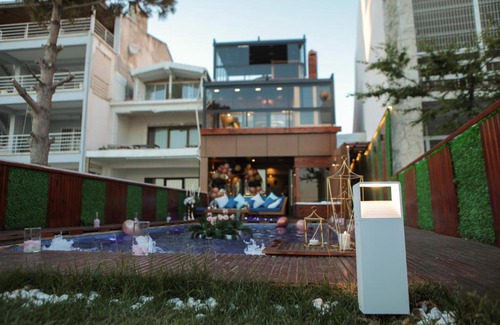 Buyukcekmece Ski Chalet | Discover بيت القمر: Oceanfront Escape with Private Beach