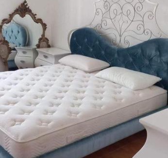 Downtown Amman Apartment | Explore جبل عمان الدوار الخامس: Ideal for Families & Pets