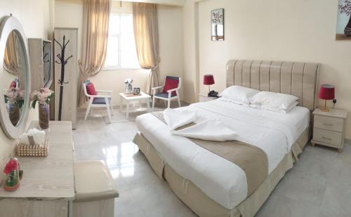 Buraimi Apartment | Family-Friendly Pearl Hotel Apartment for Your Stay