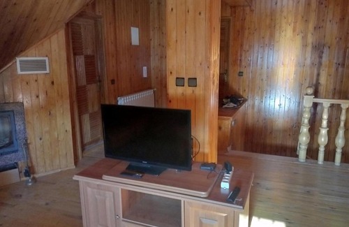 Ifrane House | Experience Relaxation at حاتم للعقارات افران المغرب with Hot Tub