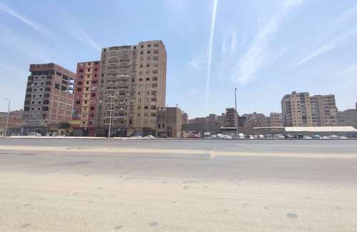 Bouvet Island Apartment | Discover Family-Friendly Stay in حى النخيل راس البر