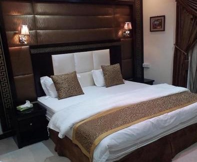 Jeddah Hotel | Experience Unmatched Comfort at فندق الفاخره - 10/10 Rated!