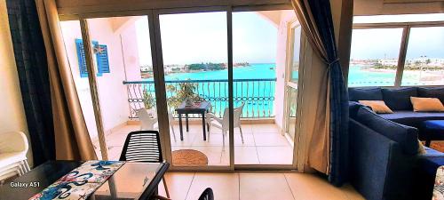 Durrat Al-Arous Apartment | Discover درة العروس الشالية اليوناني: Child-Friendly Getaway