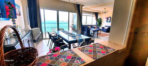 Durrat Al-Arous Apartment | Discover درة العروس الشالية اليوناني: Child-Friendly Getaway