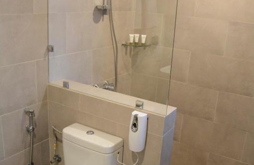 Salmiya Apartment | Explore ذا فيفتى ايت السالمية: Family-Friendly Getaway