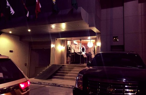 Jeddah Hotel | Budget-Friendly Stay at رواسل النخلة 1 with Breakfast