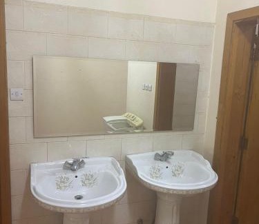 'Asir Apartment | Comfortable سارة للشقق المفروشة with Family-Friendly Amenities