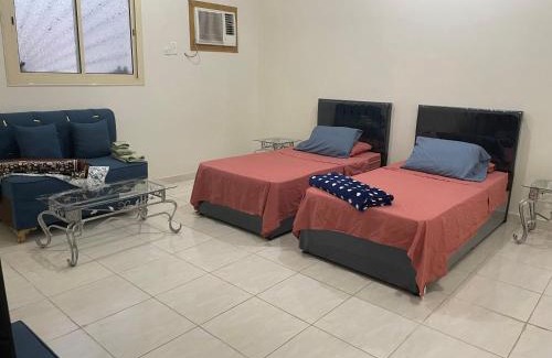 Tayba Apartment | Cozy Studio Room with Bathroom - Family-Friendly Stay