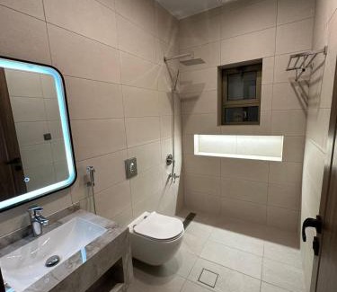 Medina Apartment | Explore سكن التميز للإيجار: 10/10 Rated Family Retreat