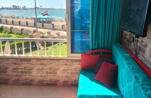 Al-Muntazah Apartment | Discover Beachfront Bliss at مطروح المعموره, Alexandria