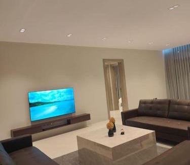 Unaizah Ski Chalet | Experience Family-Friendly Comfort at شالية اوهانا