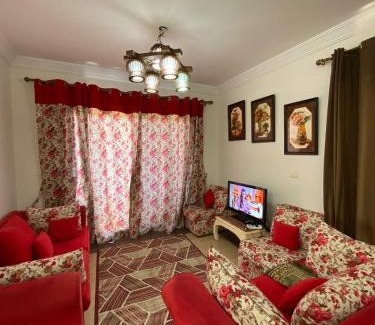 Zafarana Apartment | Family-Friendly Stay at شالية بقرية بلو باى العين السخنة