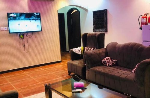 Khamis Mushait Apartment | Experience the Comfort of شاليهات الامازون with Private Pools