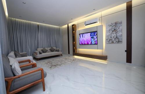 Hera Street Apartment | Discover انفال: Budget-Friendly Stay with Breakfast Included