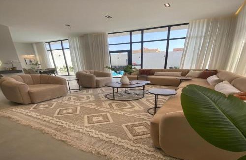 Al Kura Ski Chalet | Discover شاليهات بلانكا الفندقيه with Pool & Hot Tub!
