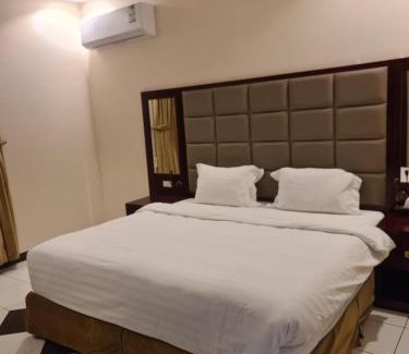 Taif Apartment | Family-Friendly Dshale Chalets: 4-Star Retreat with High Ratings